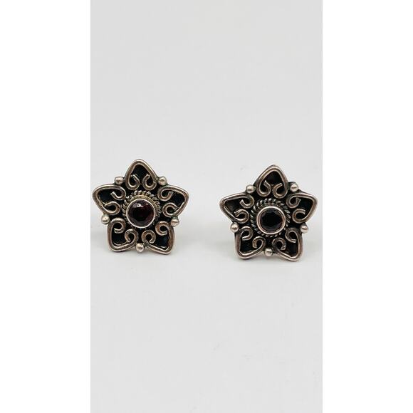 Garnet Gemstone Flower Stud Earrings 925 Sterling Silver Vintage Push Back - Picture 1 of 7